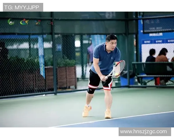 成都网球队中路突破的秘密与策略解析深度剖析网球竞技的技巧与战术 成都网球队中路突破的秘密与策略解析深度剖析网球竞技的技巧与战术